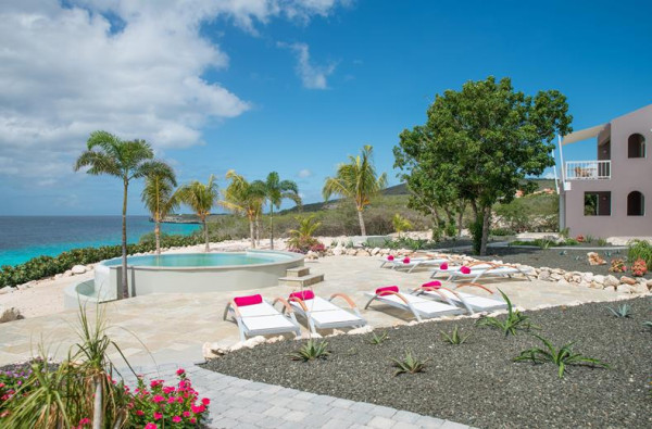 Oasis Coral Estate Beach, Dive & Wellness Resort