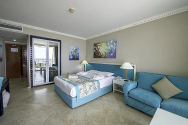 Sunrise Queen Resort & Spa