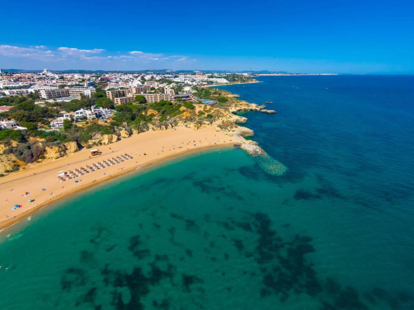 Auramar Beach Resort