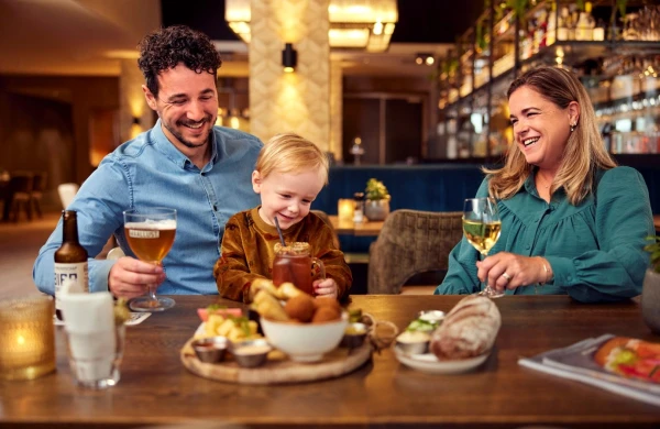 Uiteten met het gezin op het resort van in vakantiepark Hof van Saksen
