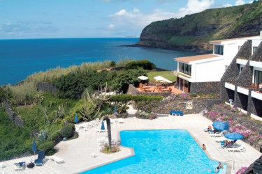 Hotel Caloura Resort