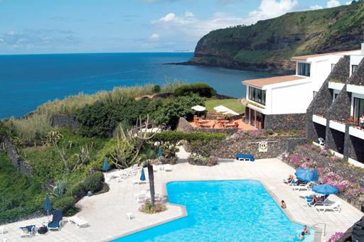 Hotel Caloura Resort