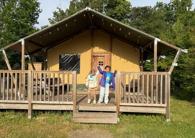 REVIEW: Bubbelpret in een super-de-luxe Safaritent bij Sallandshoeve