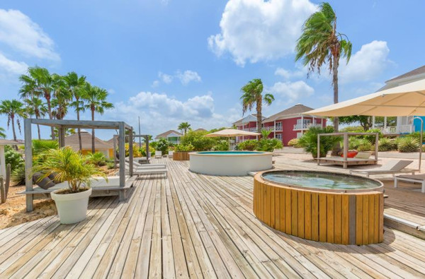 TIME TO SMILE Chogogo Curacao