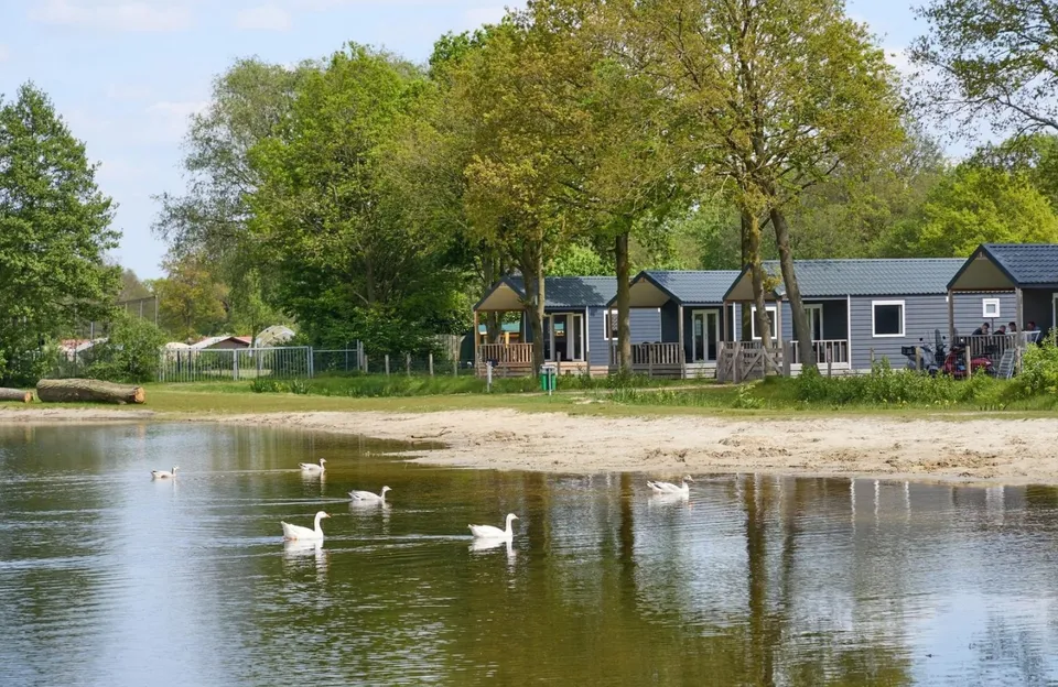 4 persoons strandchalet met hottub