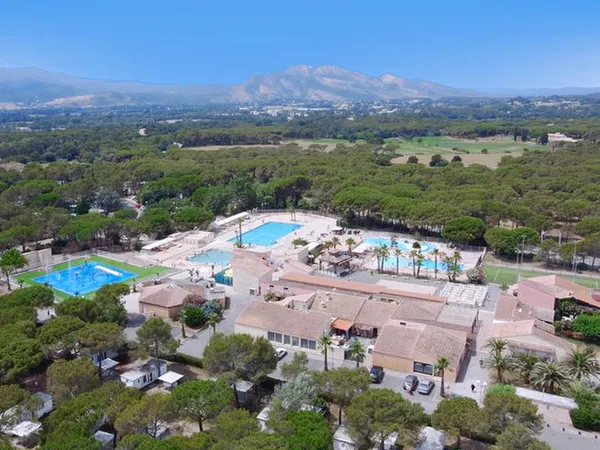 Camping Parc Saint James Oasis Village