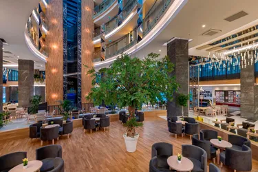 Hotel Side Crown Sunshine