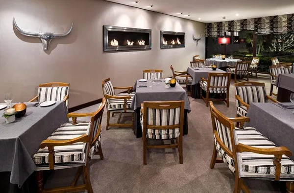 Hotel Gran Melia Don Pepe