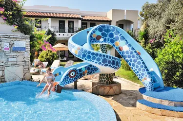 Hotel Izer Beach in Torba - Turkije