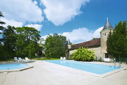 Camping Le Petit Trianon 