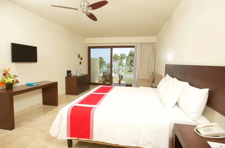 Akumal Bay Beach & Wellness 