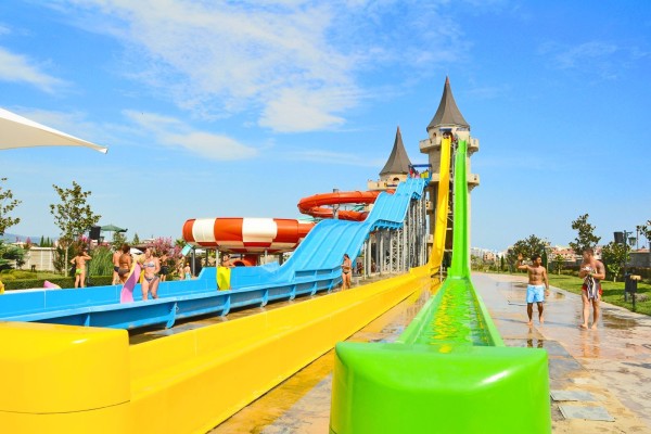 aqua-paradise-hotel (5).jpg