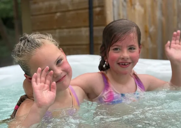 REVIEW: Bubbelpret in een super-de-luxe Safaritent bij Sallandshoeve