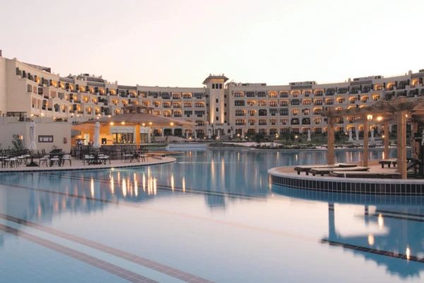 Hotel Steigenberger Al Dau Beach