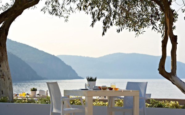 Lichnos Beach Hotel en Suites