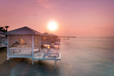 Hotel Titanic Deluxe Lara