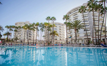 8 dagen Servatur Waikiki voor € 555 p.p. | Corendon