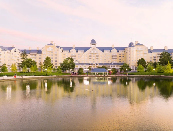 Disney's Newport Bay Club