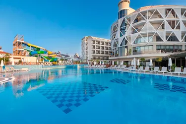 Hotel Side Crown Sunshine