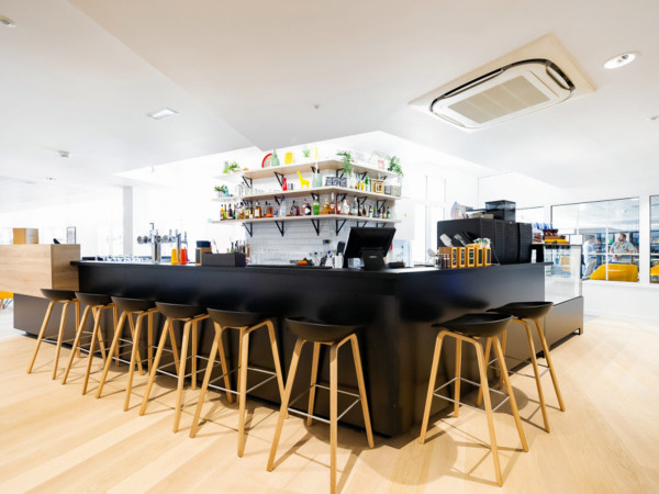 Staycity Aparthotel & Villa Park