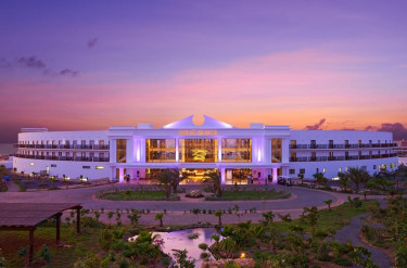 Sol Dunas Resort