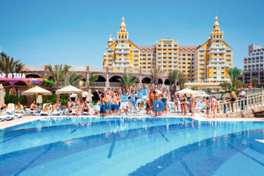 Royal Holiday Palace