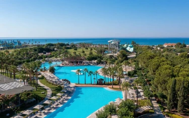 Barut Lara Resort Spa & Suites in Lara - Turkije