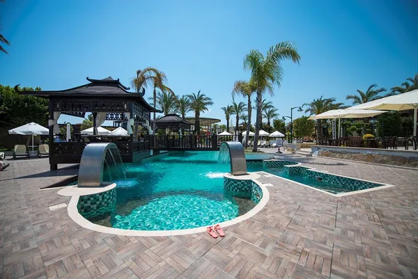 Crystal Family Resort