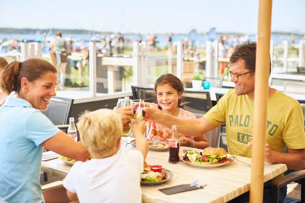 Nederland-Kamperland-RCN Vakantiepark De Schotsman-ExtraLarge.jpg