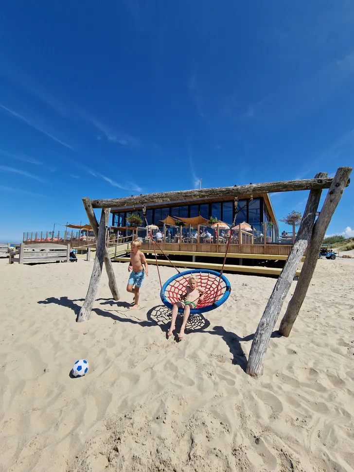 250 meter van het strand