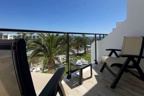 Grand Palladium White Island Resort & Spa