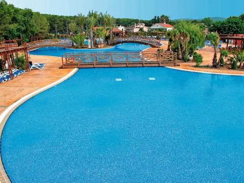 Camping Torre de la Mora