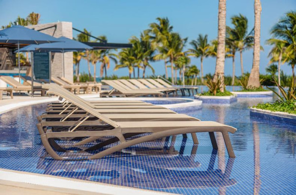 SPLASHWORLD Royalton Splash Riviera Cancun