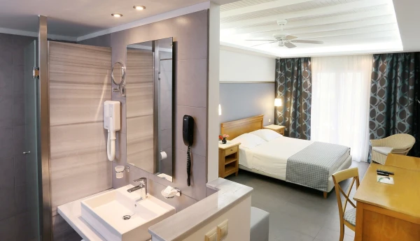 hotel-apollo-palace (8).jpg