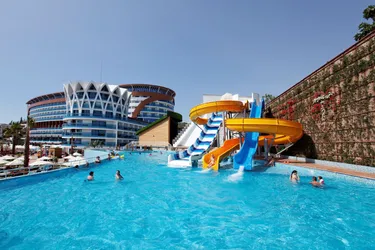 Granada Luxury Okurcalar