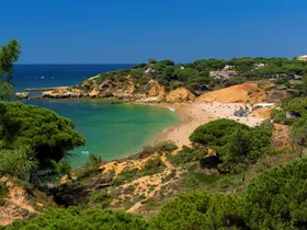 Alfagar Village Algarve strand.jpg