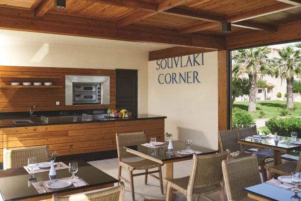 hotel-mitsis-roda-beach-village (10).jpg