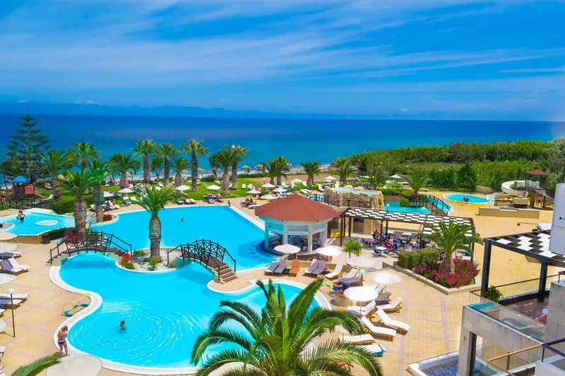 aparthotel-andrea-mare (2).jpg