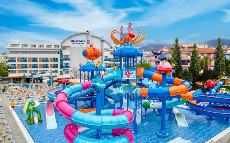 Blue Wave Suite Hotel 
