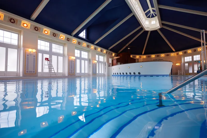 Disney's Newport Bay Club