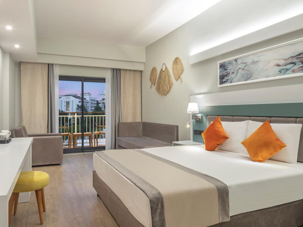 Arcanus Hotels Trendline Resort Side