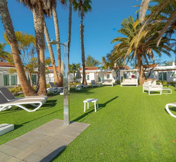 Hotel LIVVO Dunagolf Suites