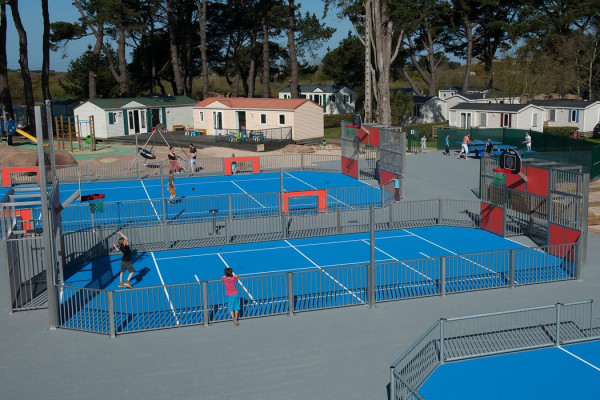 Camping Le Ranolien- sportvelden