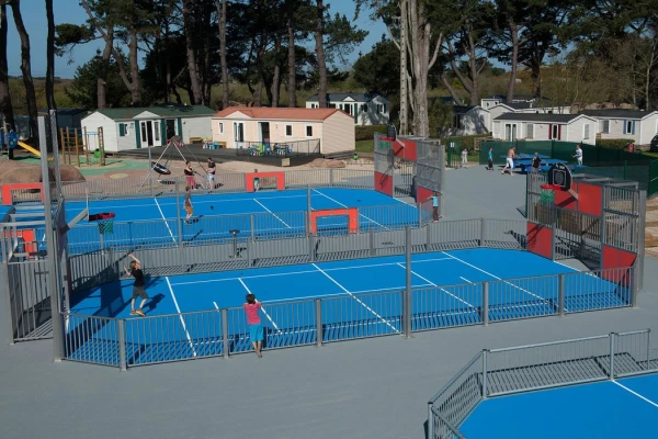 Camping Le Ranolien- sportvelden