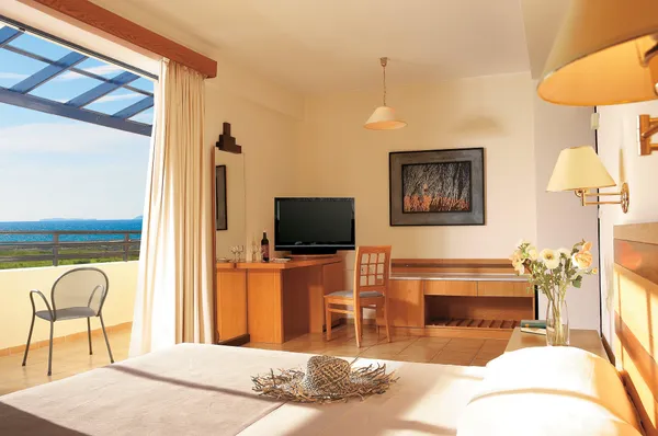 Grecotel Royal Park (8).jpg