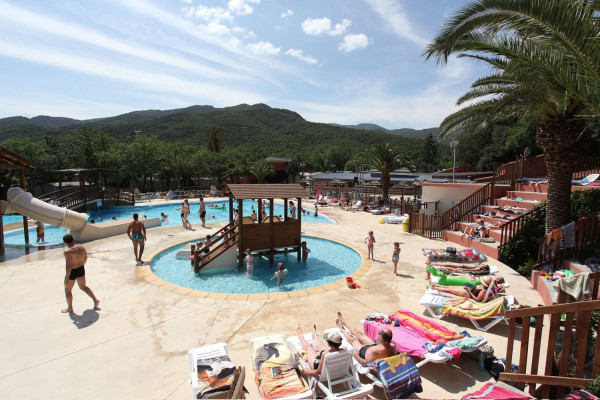 Kindvriendelijke vakantie in Frankrijk - Vakantiepark Le Bois Fleuri - Argelès-sur-Mer