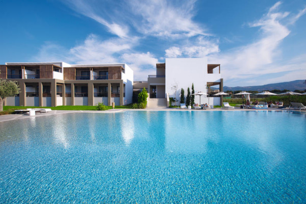 Pelagos Suites Hotel & Spa