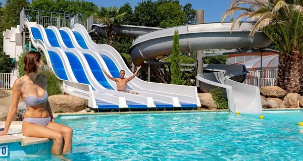 Les Deux Fontaines- glijbaan