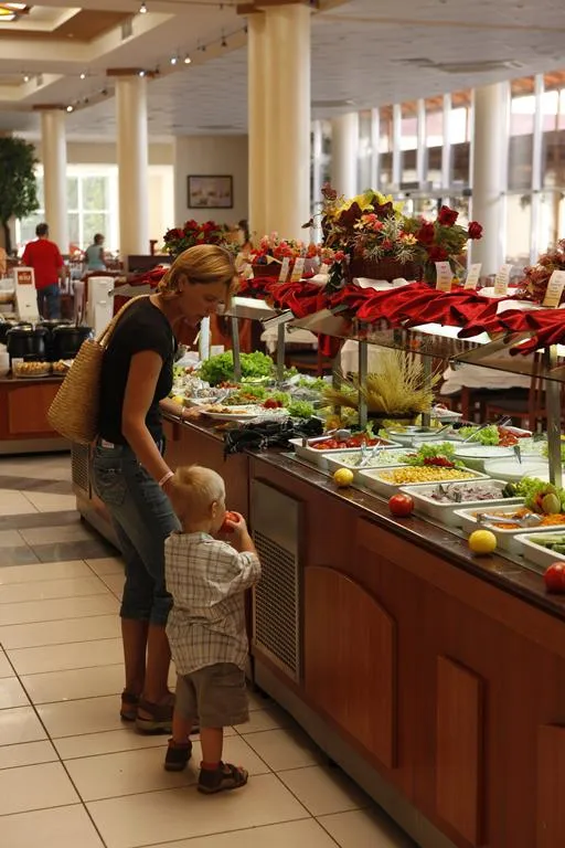 Evrika Beach Club Hotel