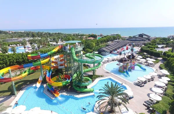 Limak Lara de Luxe Hotel & Resort in Antalya
